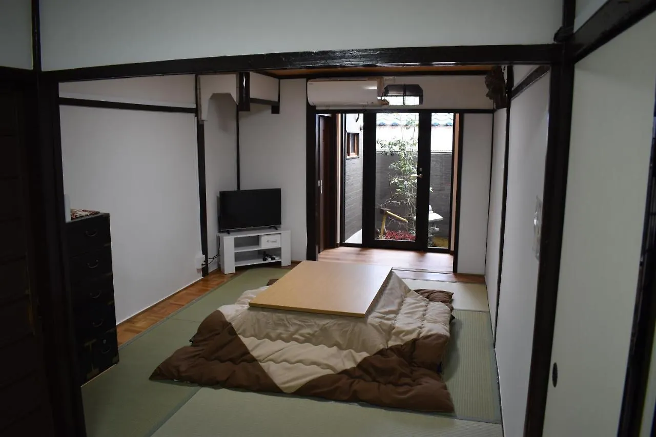 Vakantiehuis Nishioji Fukuro 西大路梟 Villa Kyoto Japan